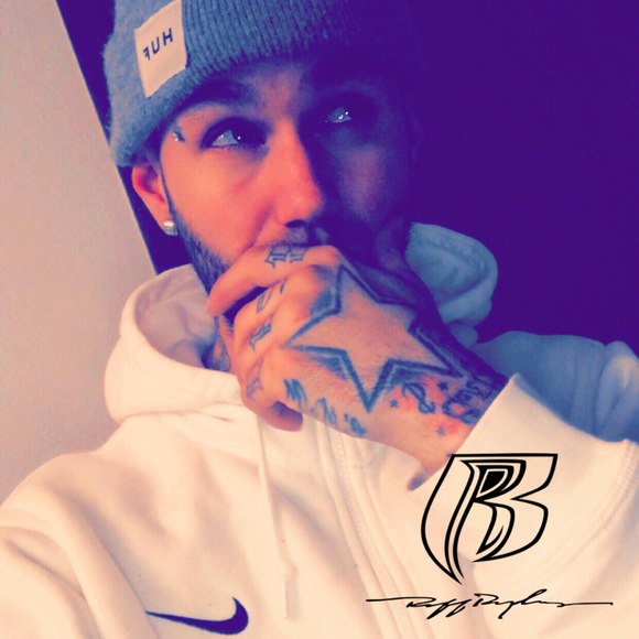 Meet your Posher, Derek - Picture 1 of 1